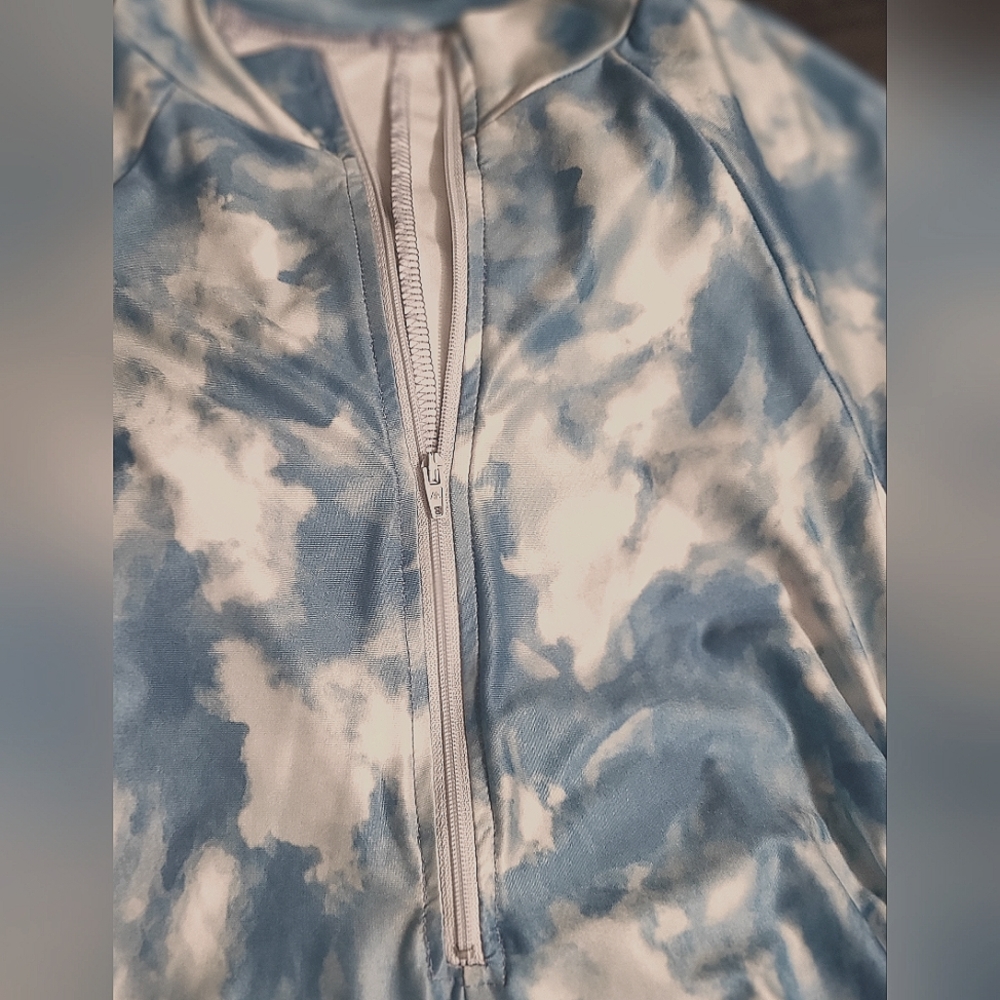 Romper - Picture 2 of 3